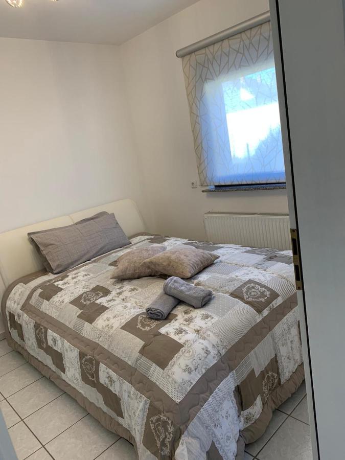 Vida Real Estate Feucht 아파트 외부 사진
